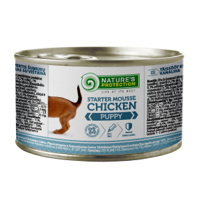 aliments en boîte pour chiens juniors avec du poulet